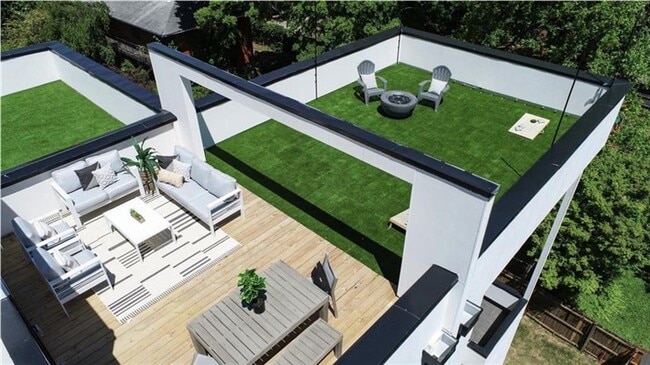 Building Photo - 536 Highland Ave NE