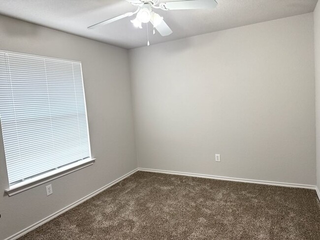 Building Photo - 716-716 Stribling Cir