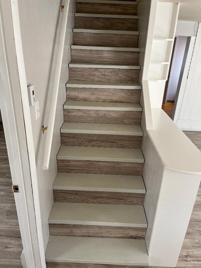 Stairs - 541 Salmon River Rd