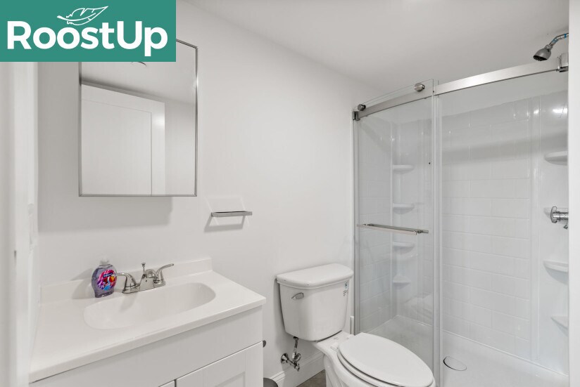 Building Photo - RoostUp Furnished Private Bedroom with Pri...