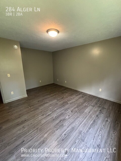 Building Photo - 284 Alger Ln