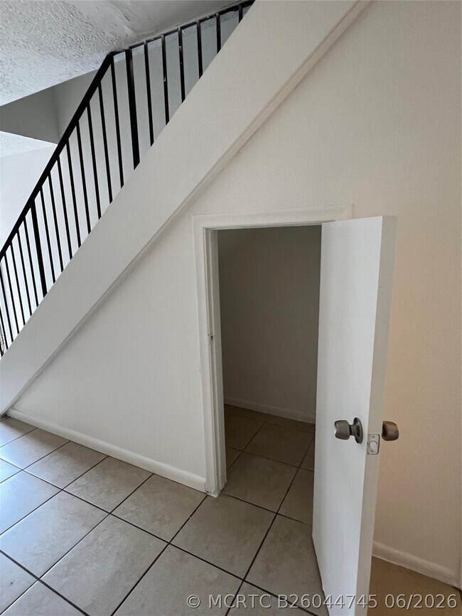 Building Photo - 2442 NW 52nd Ave