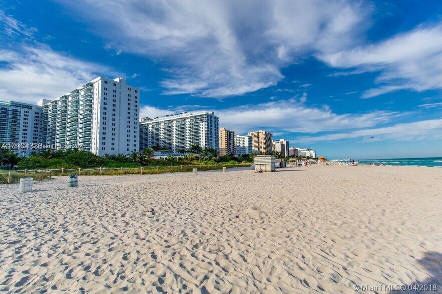 Building Photo - 2301 Collins Ave