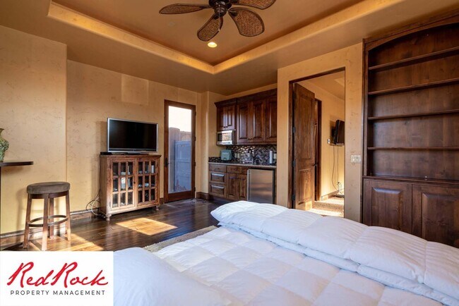 Building Photo - Incredible 4 Bedroom, 4 Bathroom FULLY FURNISHED Property in Entrada with a Private Pool!! 18 Mon...