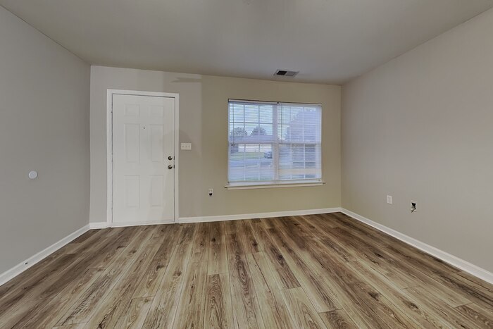 Building Photo - 2521 Mulberry Pond Dr