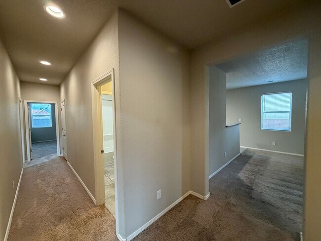 Building Photo - 7005 Silver Moon Rd