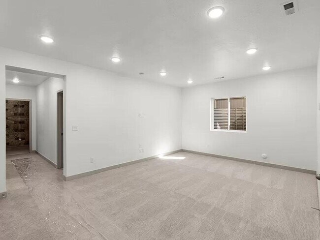 Building Photo - 11576 Dorian Dr