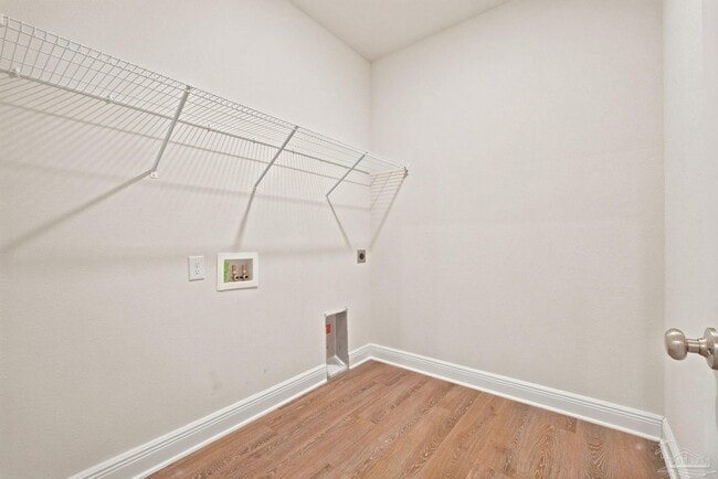 Building Photo - 7745 Burnside Lp