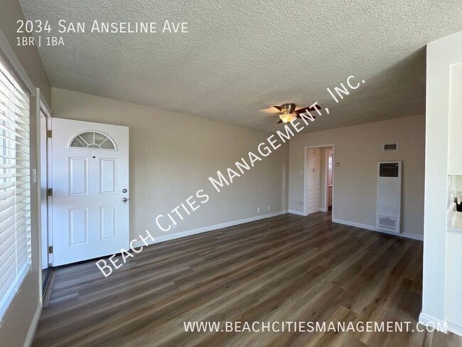 Building Photo - Spacious 1 Bedroom 1 Bath located in Long ...