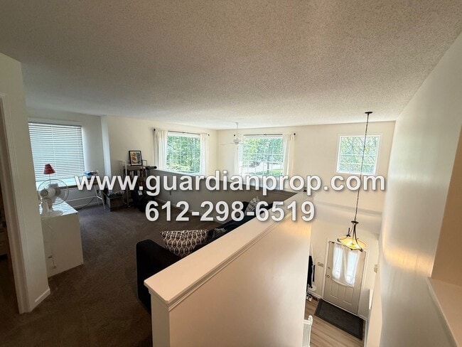 Building Photo - End Unit Townhouse for August, Vaulted Cei...