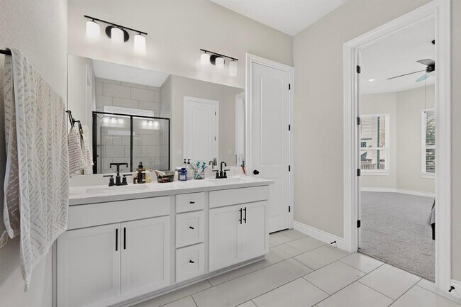 Building Photo - 108 Red Camella Dr