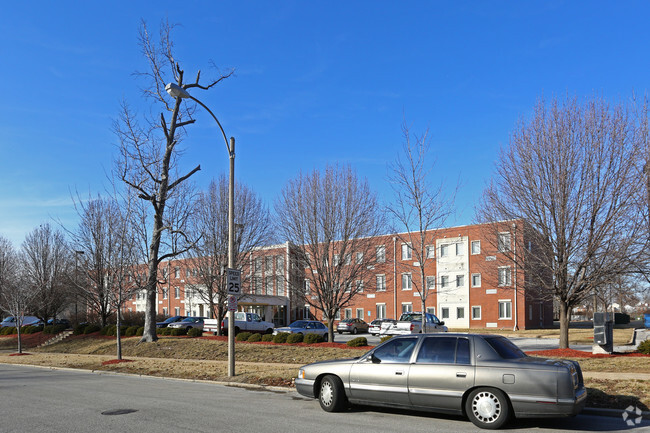 Building Photo - Leisure Living Community