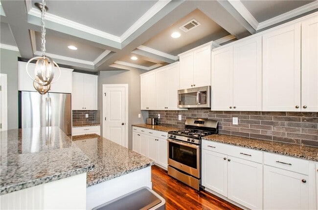 Building Photo - 4669 Sierra Creek Dr NE