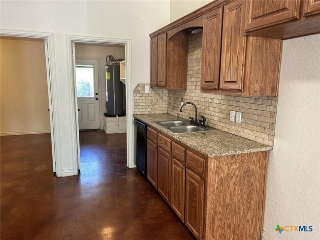 Building Photo - 2306 B Valley Forge Ave