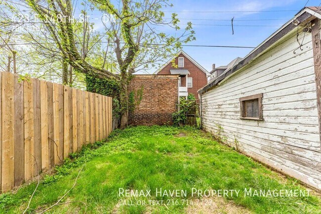 Building Photo - 428 E 148th St