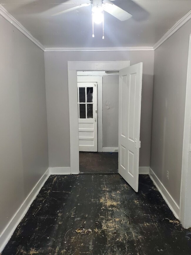 Building Photo - 209 Sawyer St