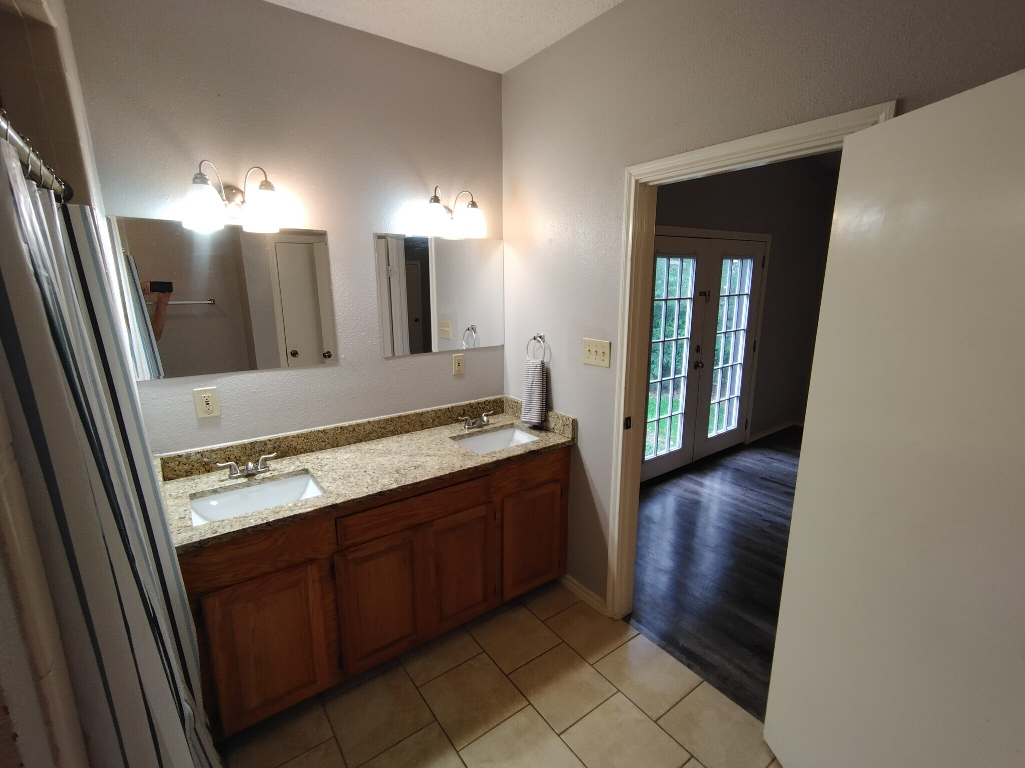 master bath 2 - 410 W Aviation Blvd