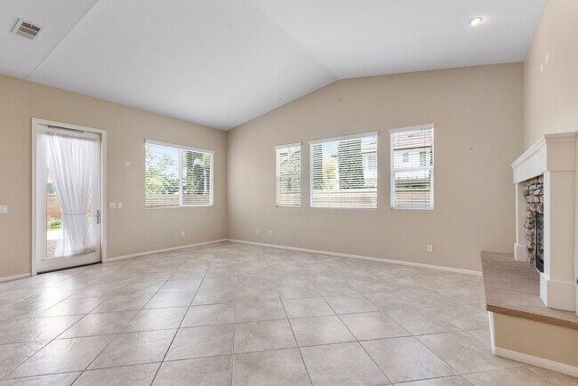 Building Photo - 33822 Temecula Creek Rd