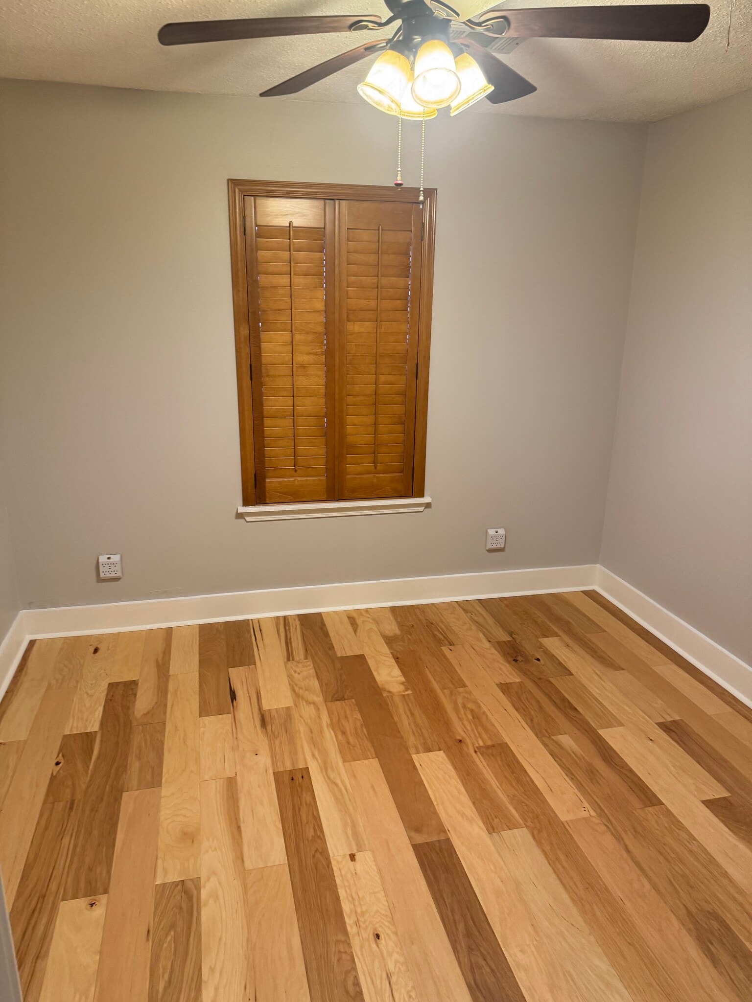 Building Photo - 2950 Meadowlark Ln