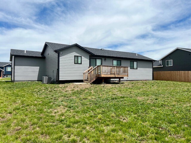 Building Photo - 557 Antietam Dr