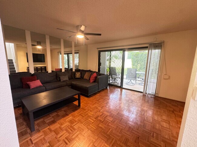 Building Photo - 48728 Desert Flower Dr