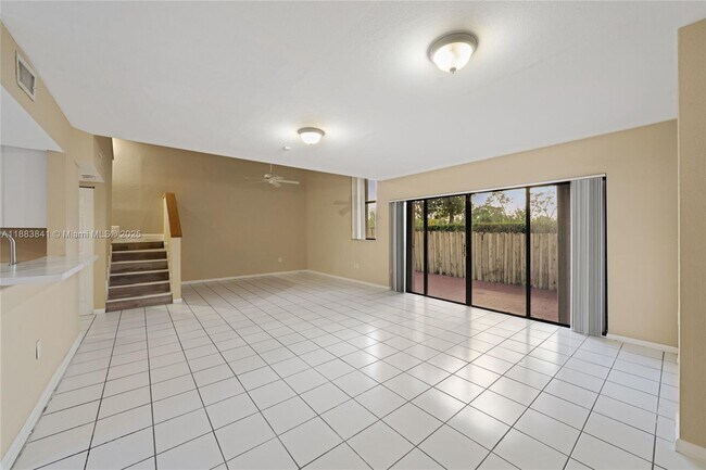 Building Photo - 3208 San Remo Cir