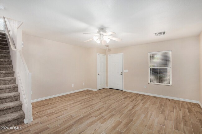 Building Photo - 8930 E Yucca St