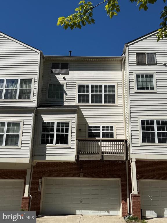 Building Photo - 10292 Chestnut Park Ln