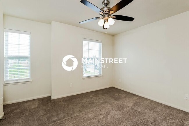 Building Photo - 4 Bedroom Pet-Friendly Home in MAGNOLIA, TX with Main Street Renewal