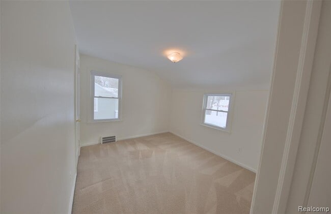 Building Photo - 9249 Whitall Ln