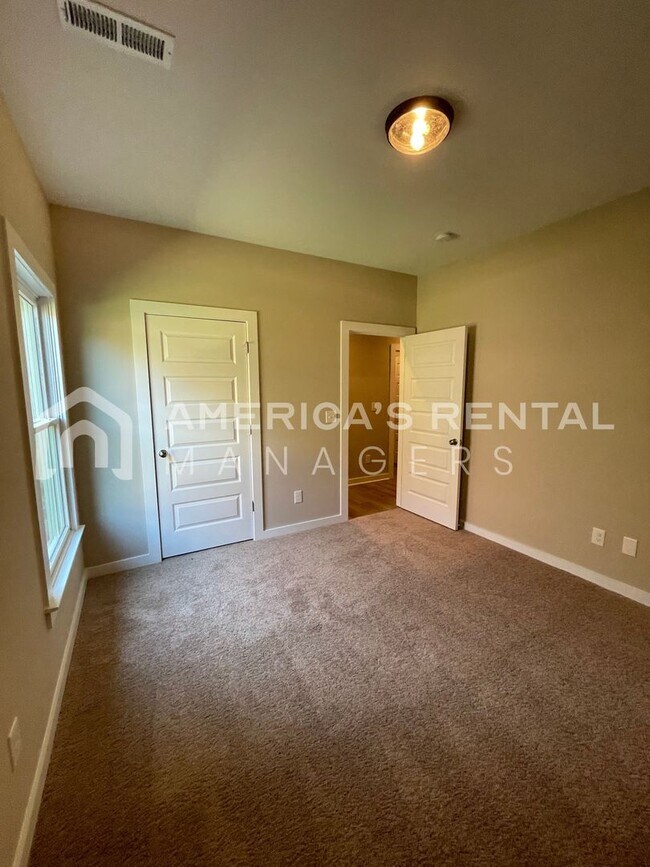 Building Photo - DEPOSIT PENDING! Home for Rent in Union Grove, AL!!! Available to View Now!!!
