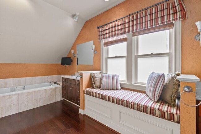 Building Photo - Stunning Air Conditioned 1931 Tudor in Coveted Admiral w/ Views