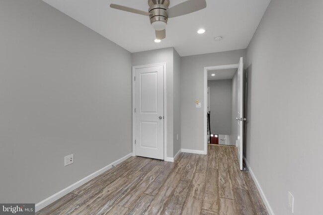 Building Photo - 2208 S 5th St