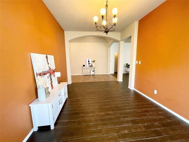 Building Photo - 25443 Lockspur Dr
