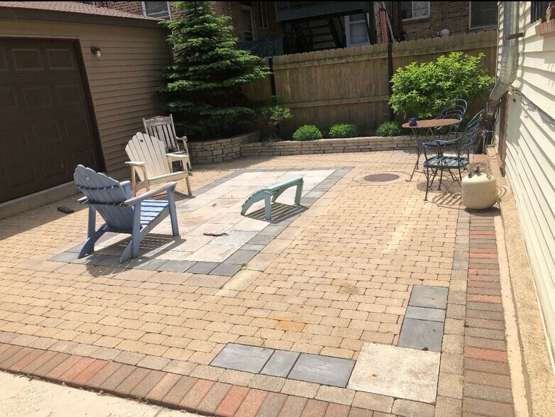 Building Photo - 6307 n Wayne ave