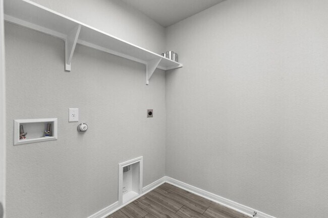 Building Photo - 7005 McGregor Lp
