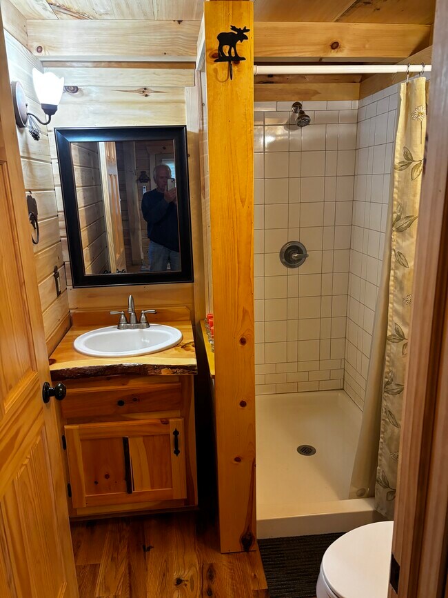 Building Photo - 2819 Erin Ln