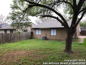 Building Photo - 8026 Fair Bend