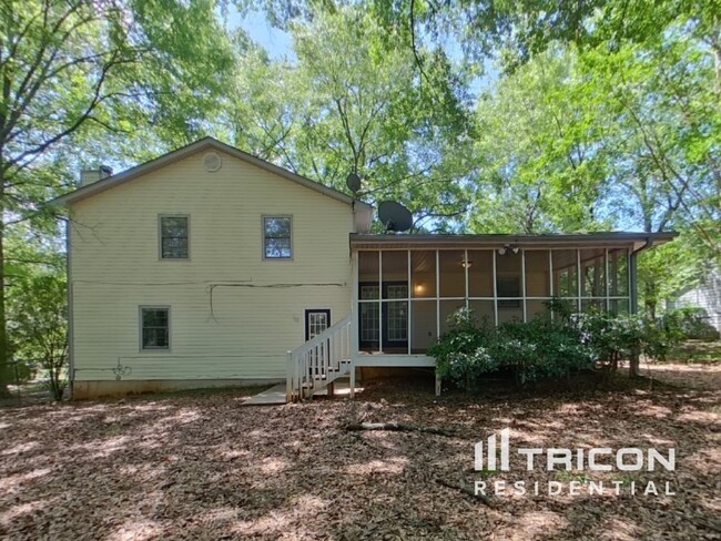 Building Photo - 531 Shefield Ct