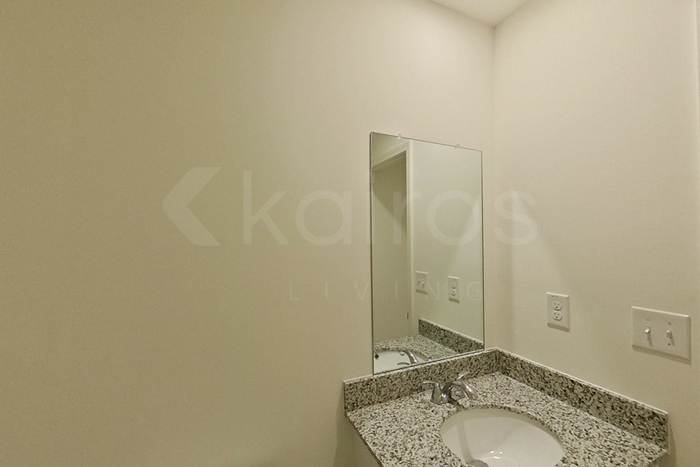 Building Photo - 108 Flat Rock Ml Trl