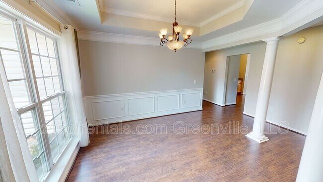 Building Photo - 210 Grimes Dr