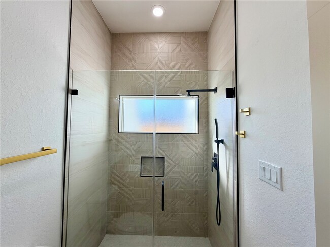 Building Photo - 4214 Clover St