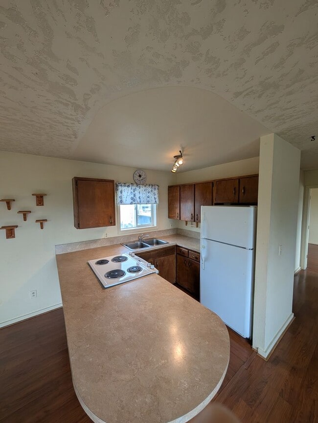 Building Photo - 1 Bedroom 1 Bath | White Salmon, WA