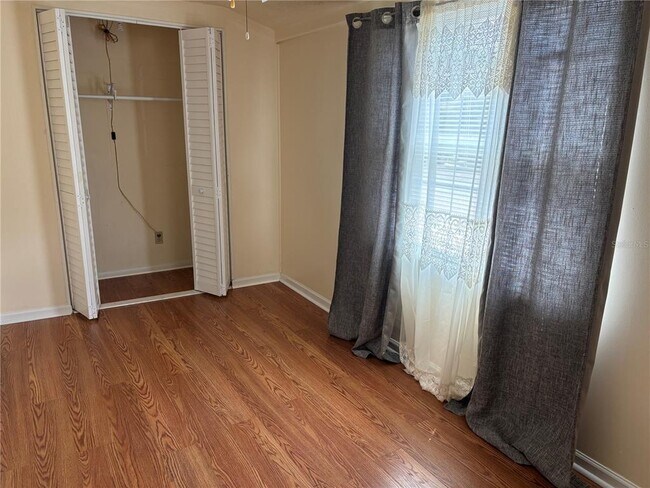 Building Photo - 128 2nd Ave SW