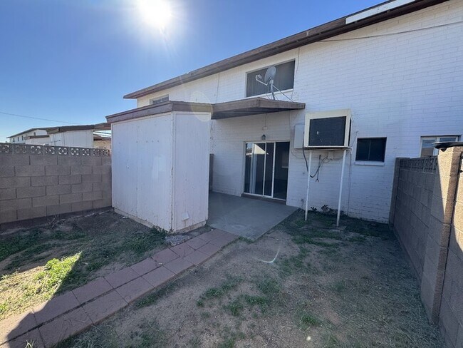 Building Photo - 4624 N 71st Ln