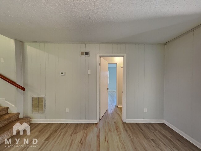 Building Photo - 4815 S Singing Woods Pl