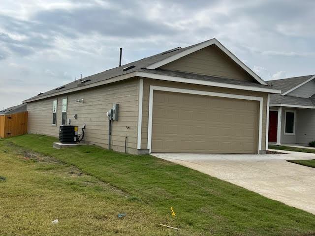 Building Photo - 1038 Raintree Rd