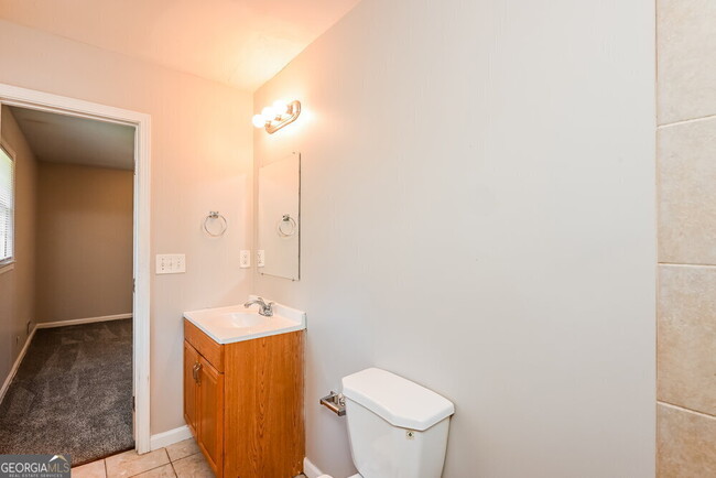 Building Photo - 5509 Joeclay Dr