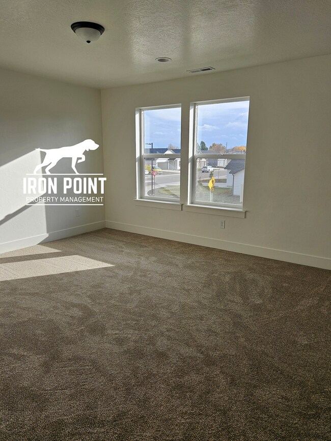Building Photo - Brand New, Never-Lived-In 3-Bed, 2.5-Bath Townhome in Caldwell, ID – $1,000 Move-In Special!