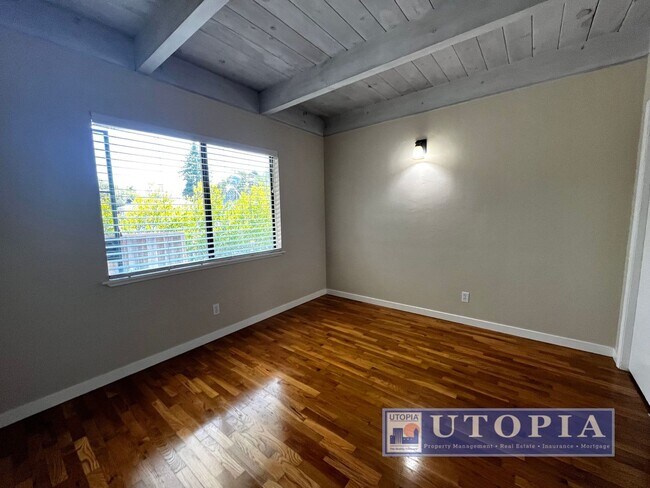 Building Photo - 416 Ocean View Ave